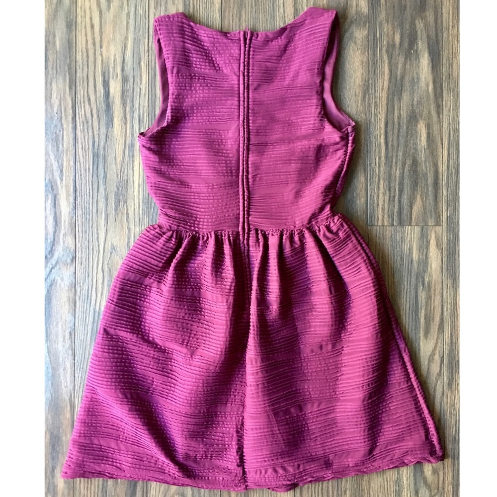 Rewind Dress - Picture 5 of 5